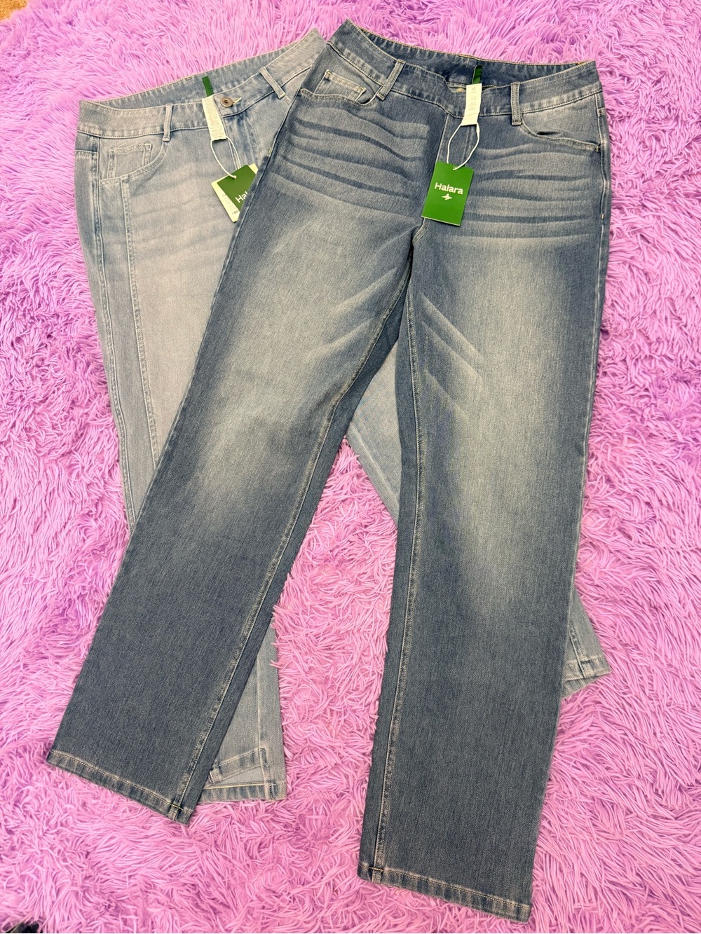 HALARA Women’s Light and Medium Blue Straight-Leg Jeans- Size Medium Regular